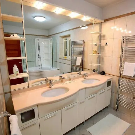 Villa Magnificent Clara With Big Pool