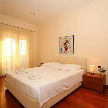 Villa Magnificent Clara With Big Pool