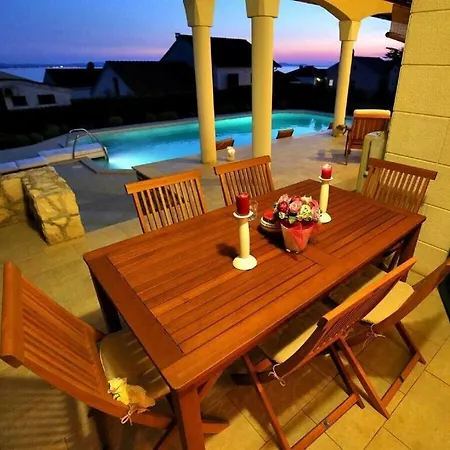 Villa Magnificent Clara With Big Pool