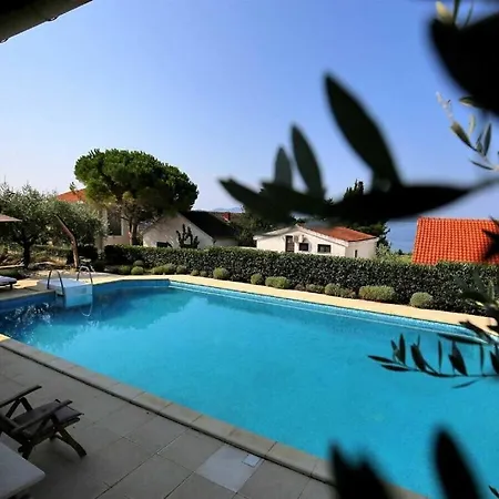 Villa Magnificent Clara With Big Pool